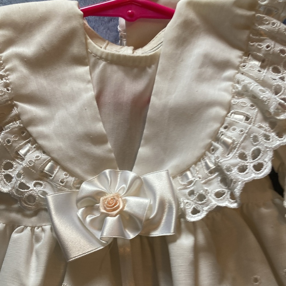 Vintage White Lace Baby Christening Dress - Picture 2 of 7